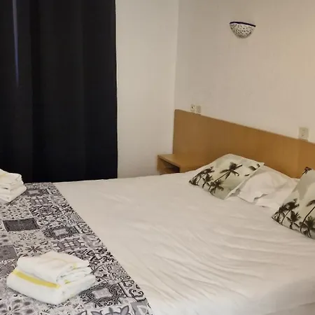 Hotel Chez Jeanne *